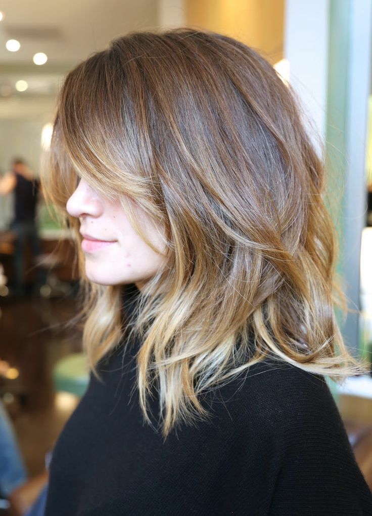 4 wavy ombre medium haircut