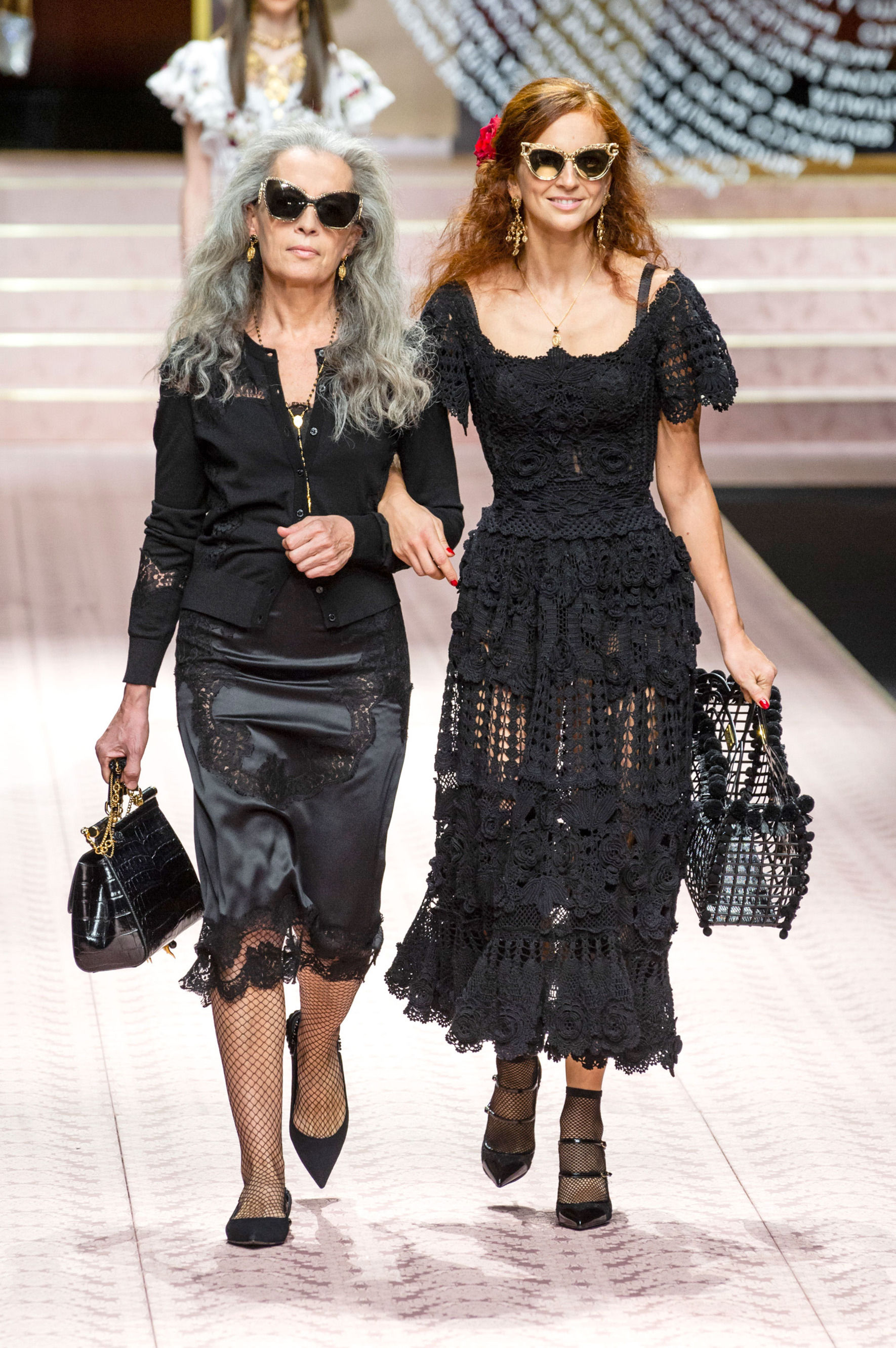 Реальная мода: 45 незабываемых образов из новой коллекции Dolce & Gabbana, фото № 35
