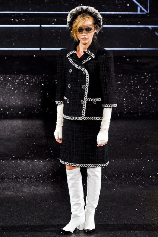 Культовые вещи. Твидовый костюм от Coco Chanel, фото № 13