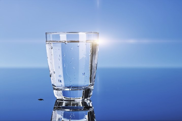 Вода помогает повысить метаболизм после 50 лет