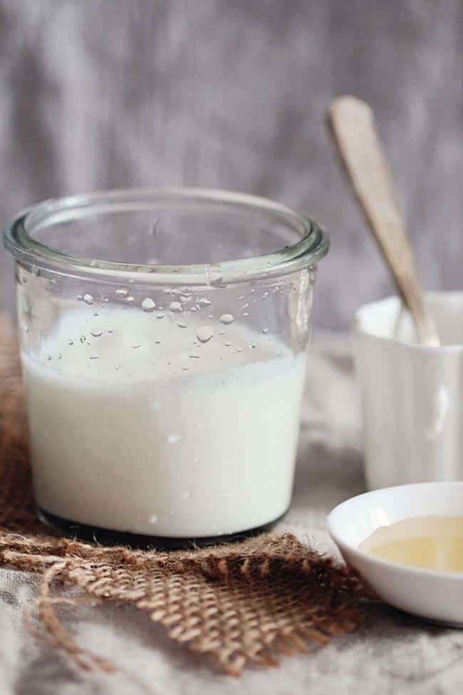 Honey-Yogurt-Coconut-Hair-Mask