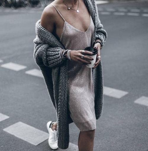 Женский серый пиджак с чем носить. C чем носить серый пиджак: современные образы 13