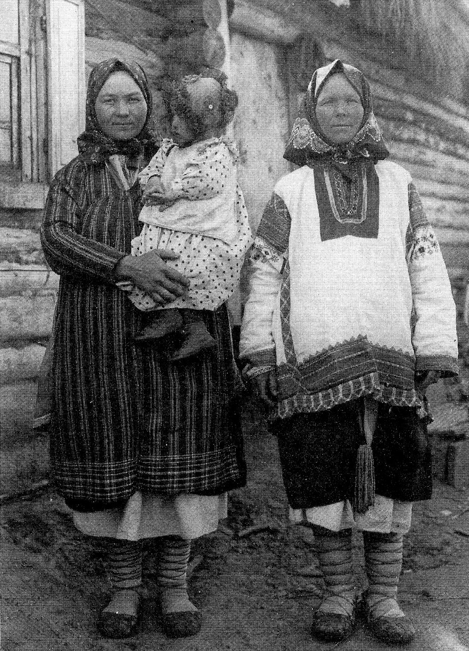 Крестьянки в будничной одежде. Рязанская губ. 1910 г.