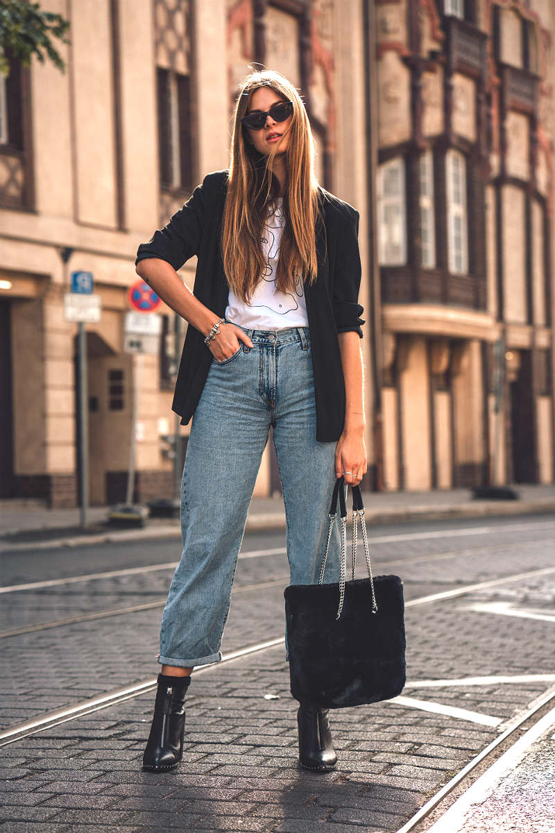 Модные женские джинсы осенью 2019