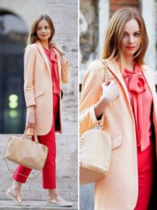 С чем можно носить пальто персикового цвета?