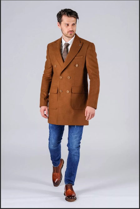 светло-коричневое мужское пальто до бедер