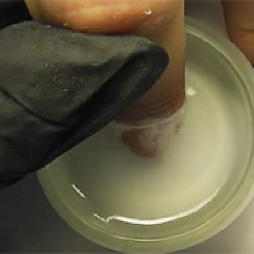 Чем снять гелевое покрытие с ногтей. Как снять лак-гель без специальной жидкости