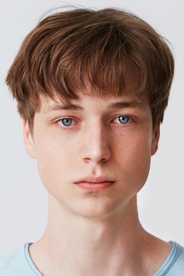 The Bowl Cut #mediumhairmen #mensmediumhaircuts #mediumhaircutsformen