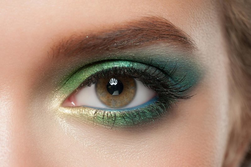 Ярко-зелёный макияж для зеленоглазых девушек
