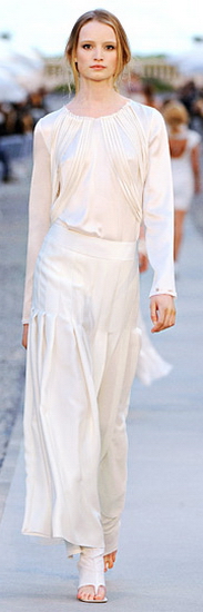 Длинная белая юбка