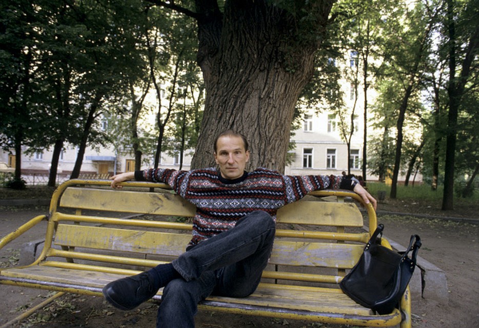 Бывший вокалист рок-группы «Звуки Му» Петр Мамонов в модном свитере, 1991 год. Фото: РИА Новости