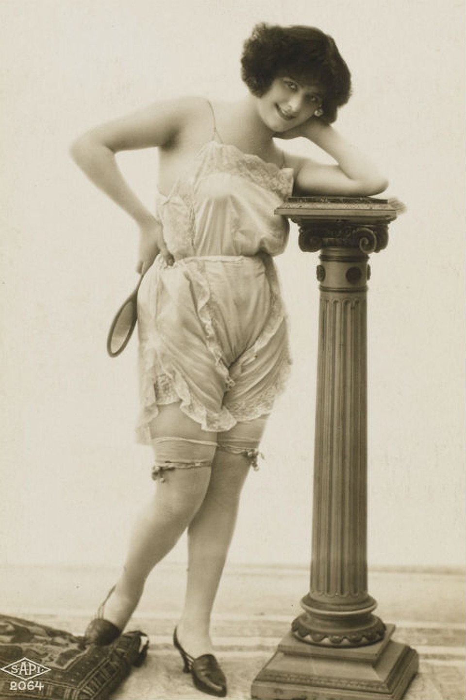 Этот снимок молодой и прекрасной леди сделан в 1920 году. Фото: GLOBAL LOOK PRESS