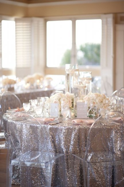 Оформление свадебного стола в серебряном цвете