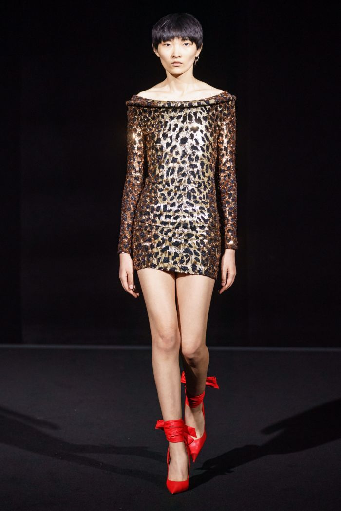 Модное короткое леопардовое платье Balenciaga