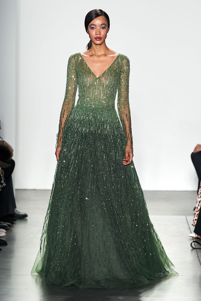 Зеленое блестящее платье Pamella Roland