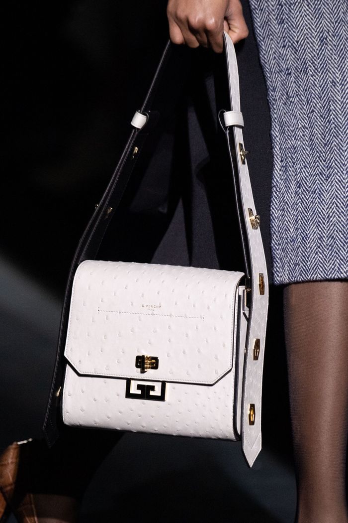 Модные сумки на широком ремне Givenchy