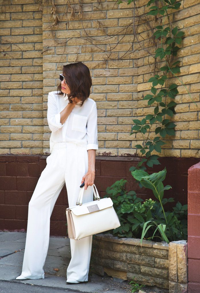 Модная фишка сезона - total white look.